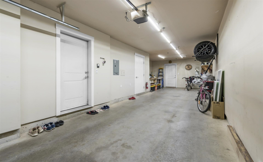 2 car Tandem Garage + Workshop