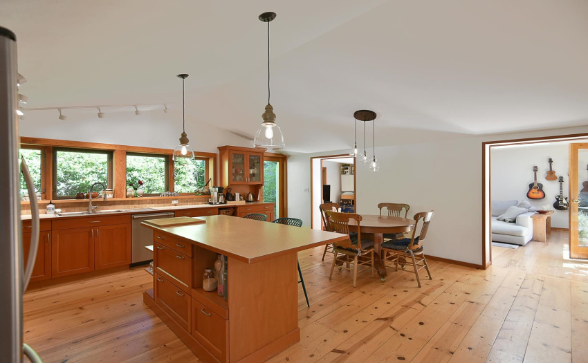 Large, open kitchen area