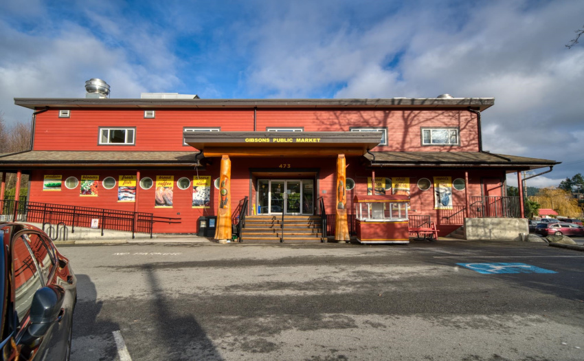 Gibsons Market /aquarium