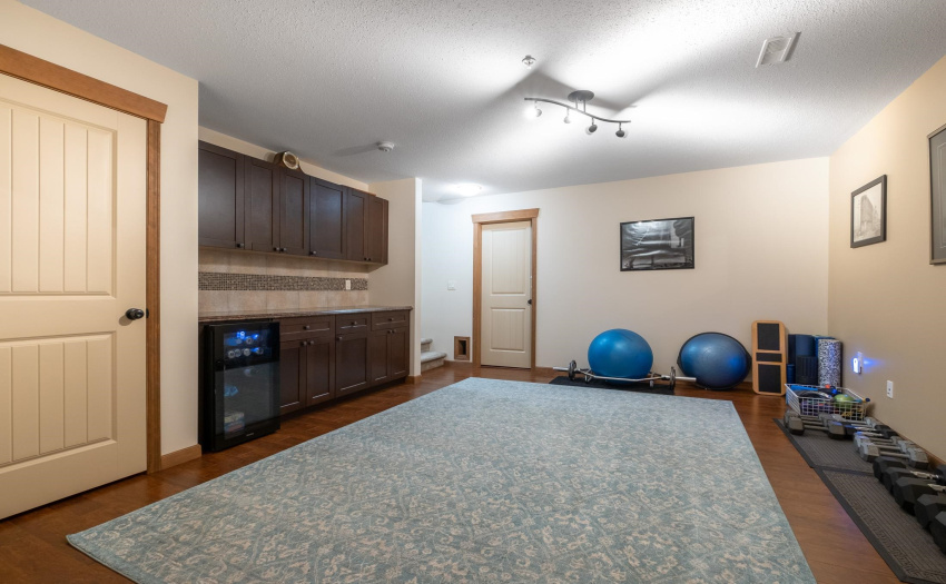 BASEMENT GYM OR REC ROOM