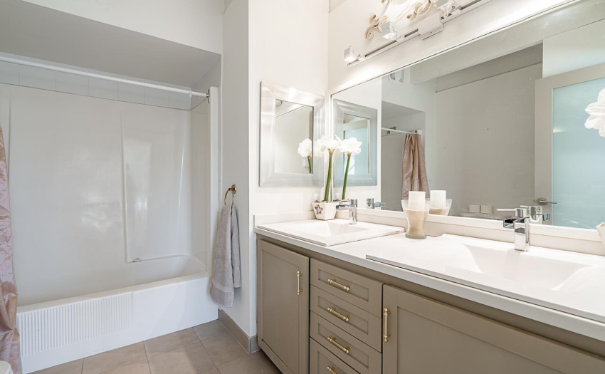 Upstairs Bathroom located close to Bedroom 3