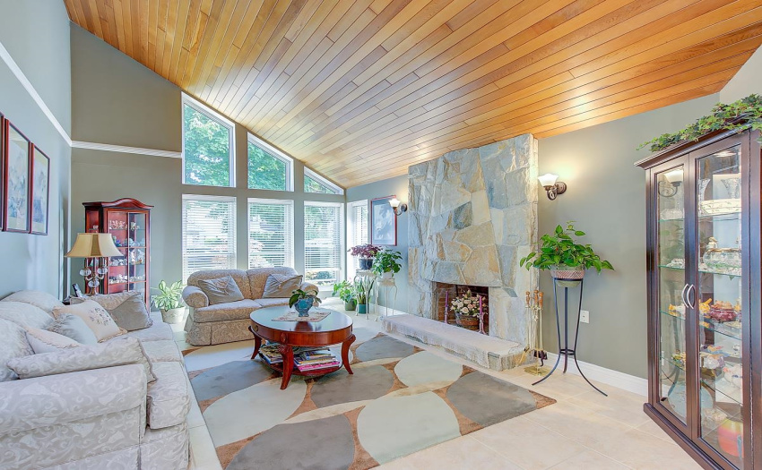 With a comfortable, elegant living room that makes you feel at home.