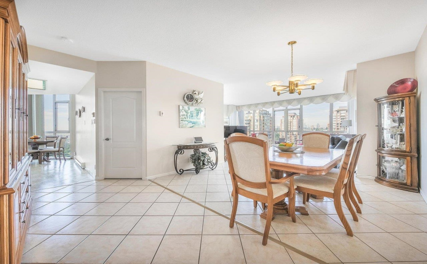 Large dining area