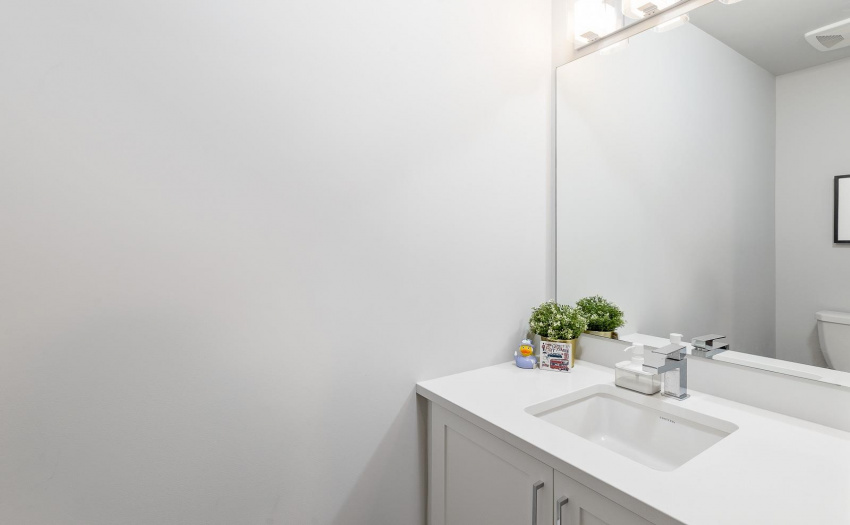 Guest bathroom on the main level