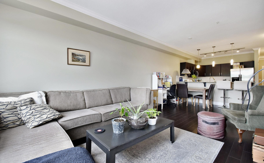 Room for a large couch