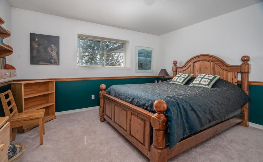 All the secondary bedrooms are large and bright.