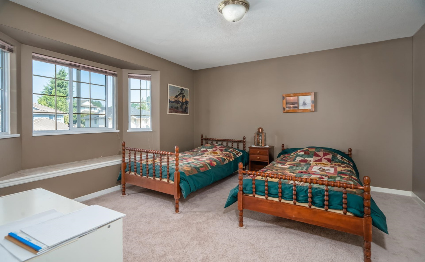All the secondary bedrooms are large and bright.
