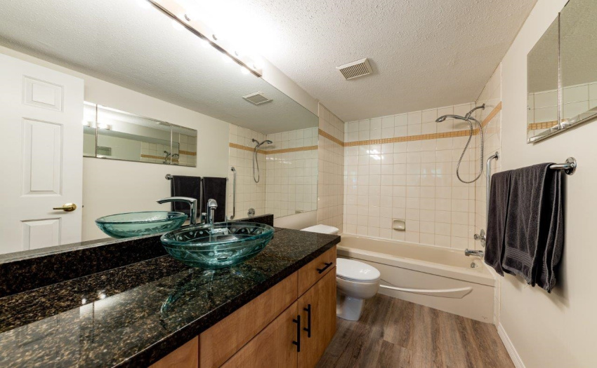 4 Piece  Bathroom