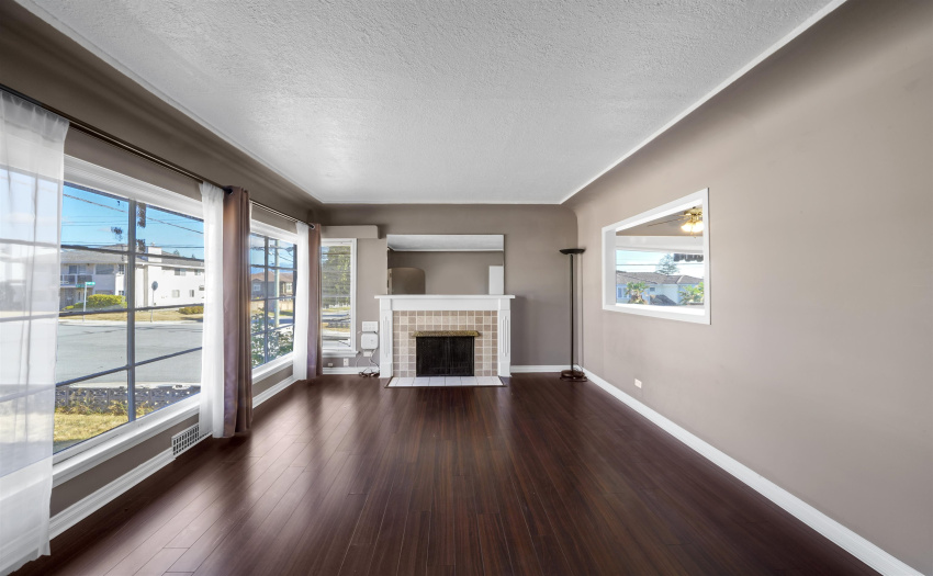 Main floor living room