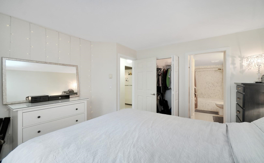 Bedroom fits a KING BED and has WALK IN CLOSET.