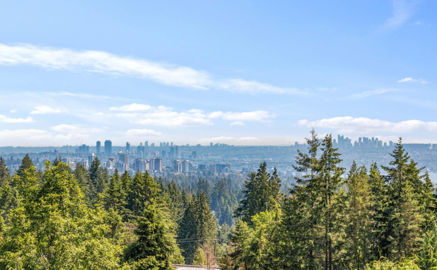 Lovely views of City, Ocean & North Shore Mountains