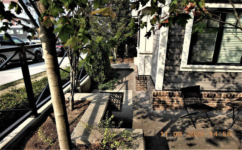 Side patio