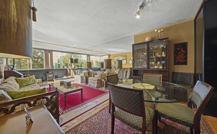 Large & bright living & dining room.