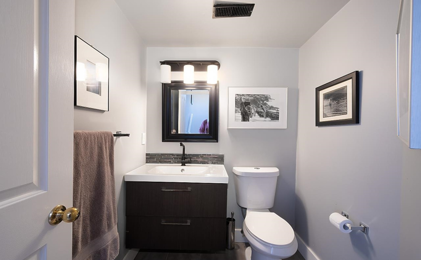 Bathroom Downstairs