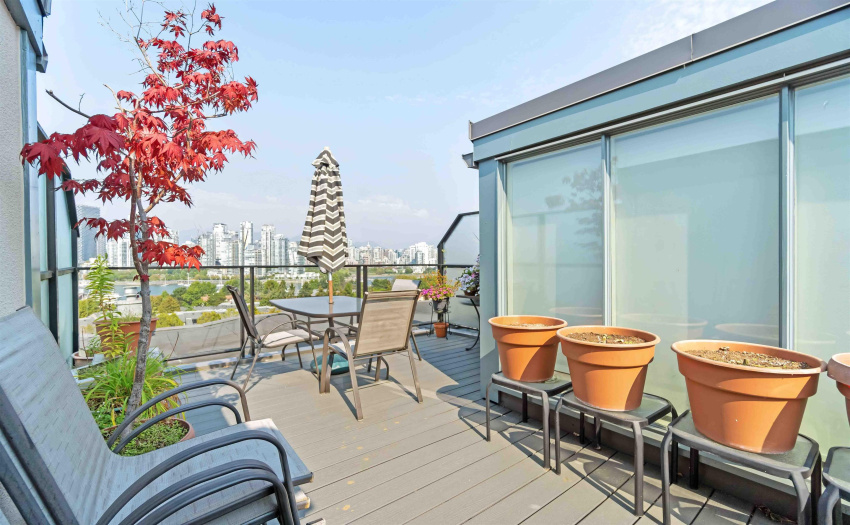 ROOF TOP