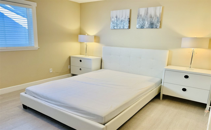 6882 HAMBER, Richmond, BC V7C 5T4, 5 Bedrooms Bedrooms, ,Residential Detached,For Sale,HAMBER,R2550573