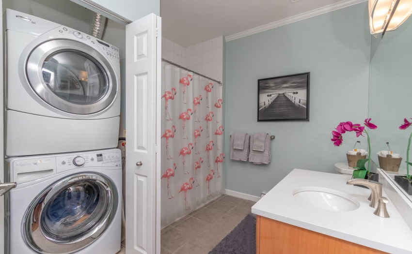 607 3600 WINDCREST, North Vancouver, BC V7G 2S5, 2 Bedrooms Bedrooms, ,2 BathroomsBathrooms,Residential Attached,For Sale,WINDCREST,R2546981