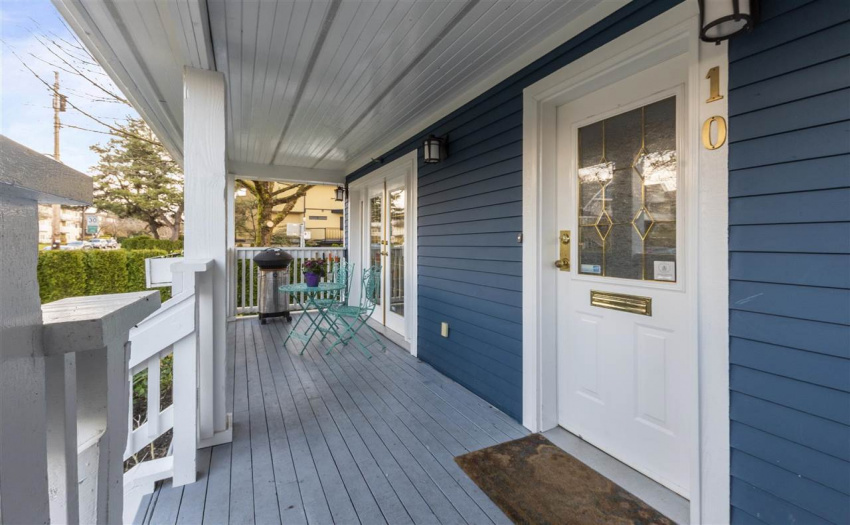 10 14TH W, Vancouver, BC V5Y 1W6, 2 Bedrooms Bedrooms, ,2 BathroomsBathrooms,Multifamily,For Sale,14TH,R2554515