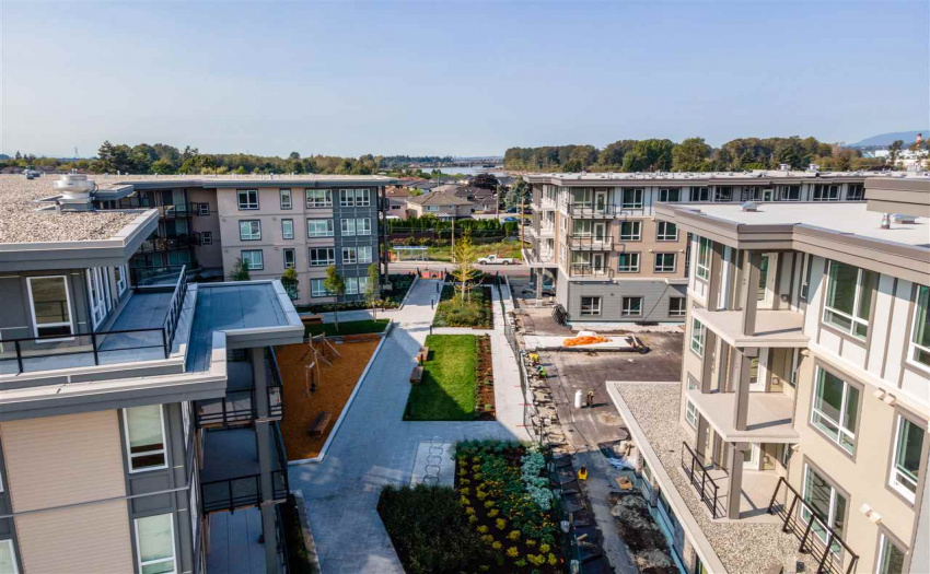 108 23233 GILLEY, Richmond, BC V6V 2L6, 2 Bedrooms Bedrooms, ,2 BathroomsBathrooms,Residential Detached,For Rent,GILLEY,R2509266