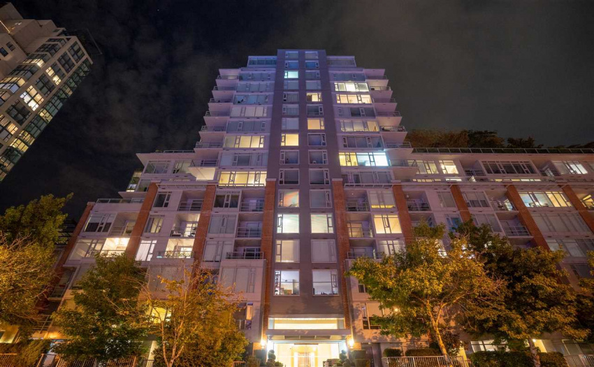 1125 HOMER STREET, Vancouver, BC V6B 0B1, 2 Bedrooms Bedrooms, ,3 BathroomsBathrooms,Residential Attached,Sold,1125 HOMER STREET,R2551690