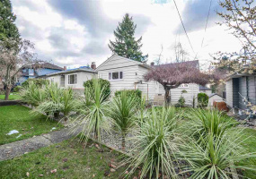181 W WINDSOR ROAD, North Vancouver, BC V7N 2M9, 2 Bedrooms Bedrooms, ,2 BathroomsBathrooms,Residential Detached,Sold,181 W WINDSOR ROAD,R2540809