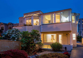 2372B MARINE DRIVE, West Vancouver, BC V7T 2A3, 3 Bedrooms Bedrooms, ,4 BathroomsBathrooms,Residential Attached,Sold,2372B MARINE DRIVE,R2061175