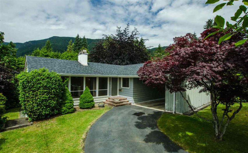 810 HANDSWORTH ROAD, North Vancouver, BC V7R 2A2, 5 Bedrooms Bedrooms, ,3 BathroomsBathrooms,Residential Detached,Sold,810 HANDSWORTH ROAD,R2216001