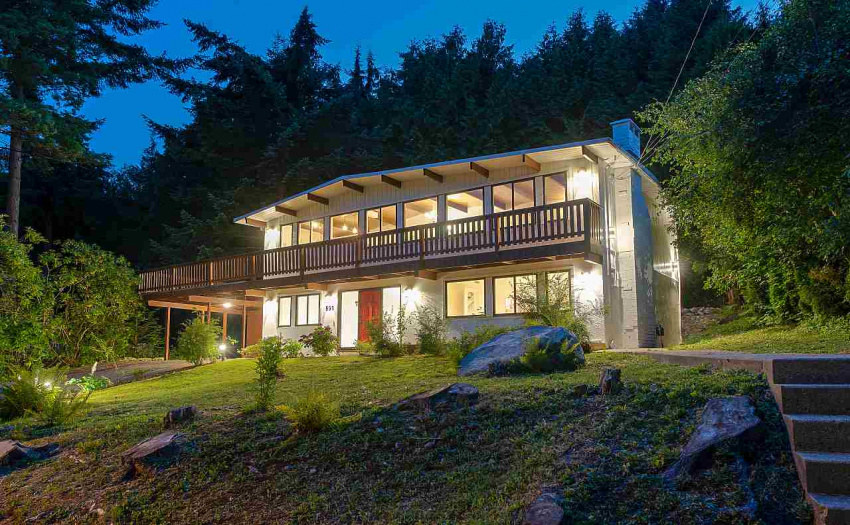 591 ST. GILES ROAD, West Vancouver, BC V7S 1L7, 3 Bedrooms Bedrooms, ,3 BathroomsBathrooms,Residential Detached,Sold,591 ST. GILES ROAD,R2551653