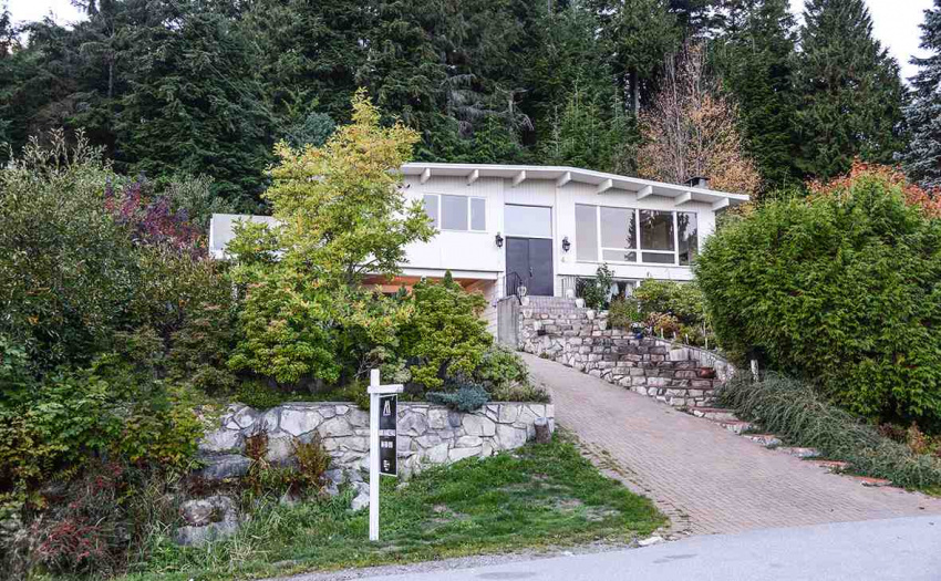 486 CRAIGMOHR DRIVE, West Vancouver, BC V7S 1W6, 4 Bedrooms Bedrooms, ,3 BathroomsBathrooms,Residential Detached,Sold,486 CRAIGMOHR DRIVE,R2009654