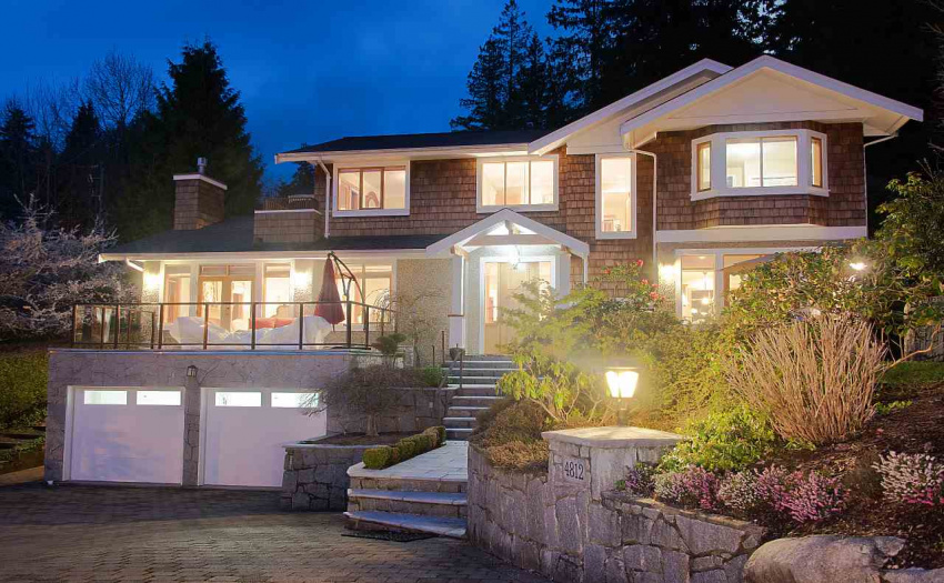 4812 SKYLINE DRIVE, North Vancouver, BC V7R 3J3, 6 Bedrooms Bedrooms, ,5 BathroomsBathrooms,Residential Detached,Sold,4812 SKYLINE DRIVE,R2390863