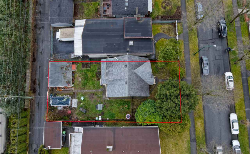 2684 E 8TH AVENUE, Vancouver, BC V5M 1W5, 6 Bedrooms Bedrooms, ,3 BathroomsBathrooms,Residential Detached,Sold,2684 E 8TH AVENUE,R2548213