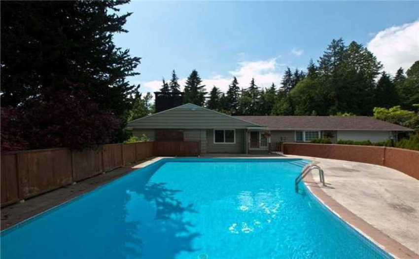 960 PYRFORD ROAD, West Vancouver, BC V7S 2A1, 3 Bedrooms Bedrooms, ,Residential Detached,Sold,960 PYRFORD ROAD,V1050145