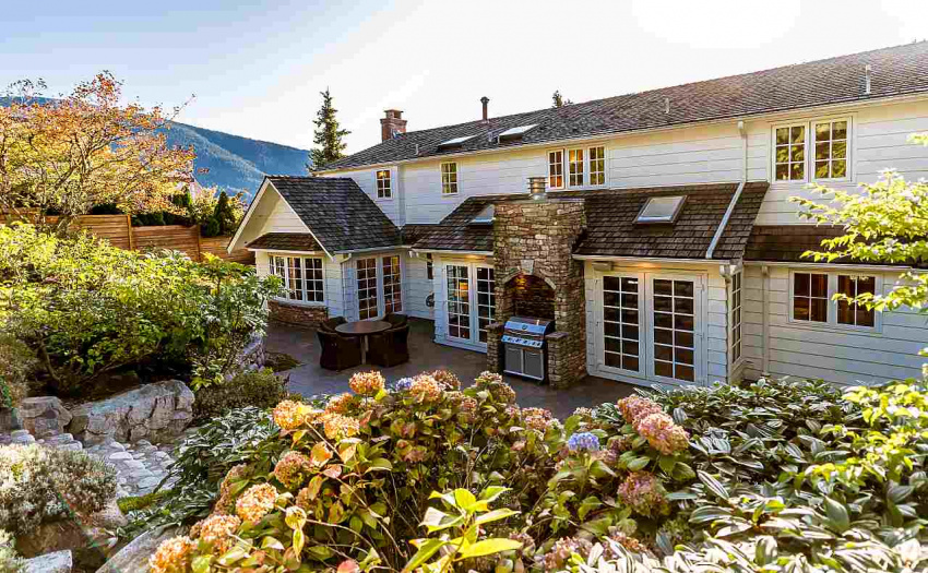 641 BARNHAM ROAD, West Vancouver, BC V7S 1T6, 4 Bedrooms Bedrooms, ,3 BathroomsBathrooms,Residential Detached,Sold,641 BARNHAM ROAD,R2454171