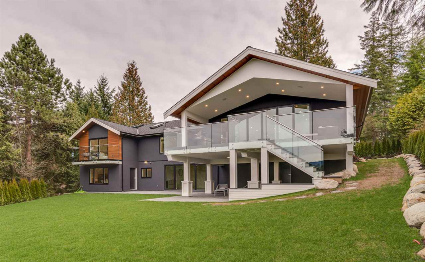 5235 HEADLAND DRIVE, West Vancouver, BC V7W 2Y6, 5 Bedrooms Bedrooms, ,5 BathroomsBathrooms,Residential Detached,Sold,5235 HEADLAND DRIVE,R2520275