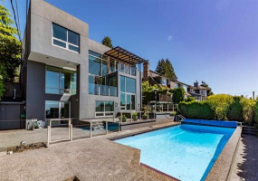 2190 ROSEBERY AVENUE, West Vancouver, BC V7V 2Z7, 5 Bedrooms Bedrooms, ,5 BathroomsBathrooms,Residential Detached,Sold,2190 ROSEBERY AVENUE,R2205466