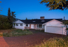 980 EYREMOUNT DRIVE, West Vancouver, BC V7S 2B3, 5 Bedrooms Bedrooms, ,3 BathroomsBathrooms,Residential Detached,Sold,980 EYREMOUNT DRIVE,R2133129